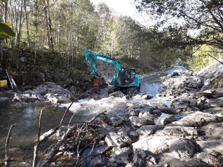 Travaux de restauration du seuil de la Rosière à Praz-sur-Arly